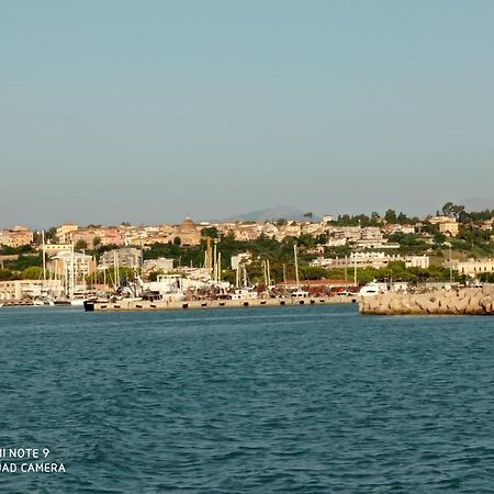 Appartamento Aurora Giulianova Exteriör bild